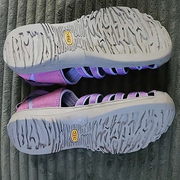 KEEN Sandals - Picture 4 of 5
